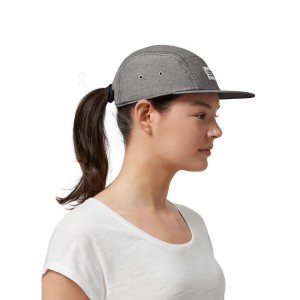 Gorra On 5 Panel Mujer Grises | CMX1478NBA